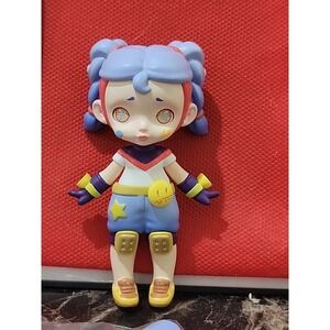 LAURA FASHION TRENDSETTER. TOY CITY